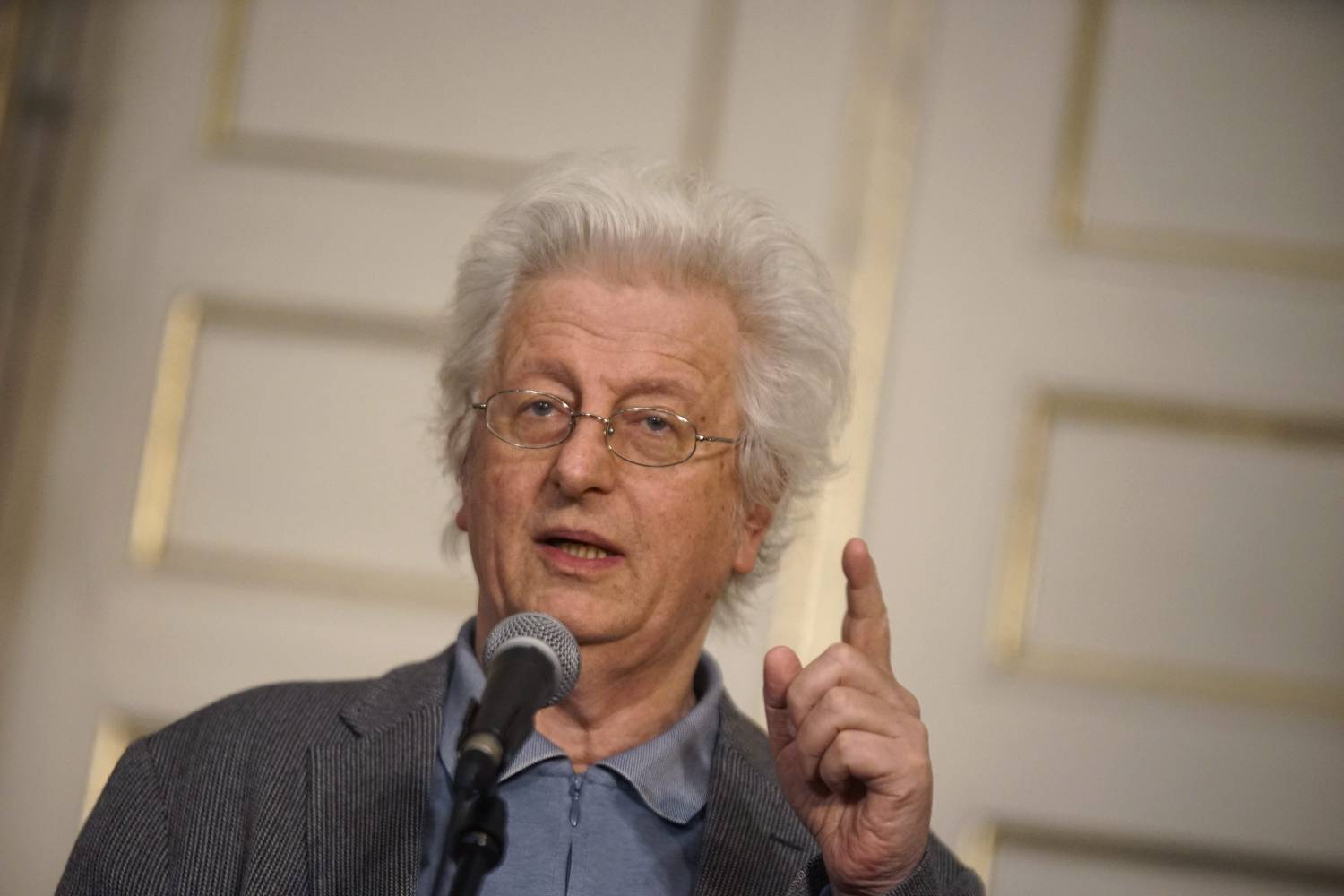 Index Kultúr Kórházba került Esterházy Péter