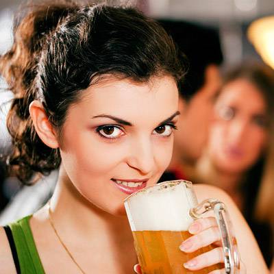 Kis mennyiségben fogyasztva a sör csakis hasznunkra lehet | Gyógyszer Nélkül