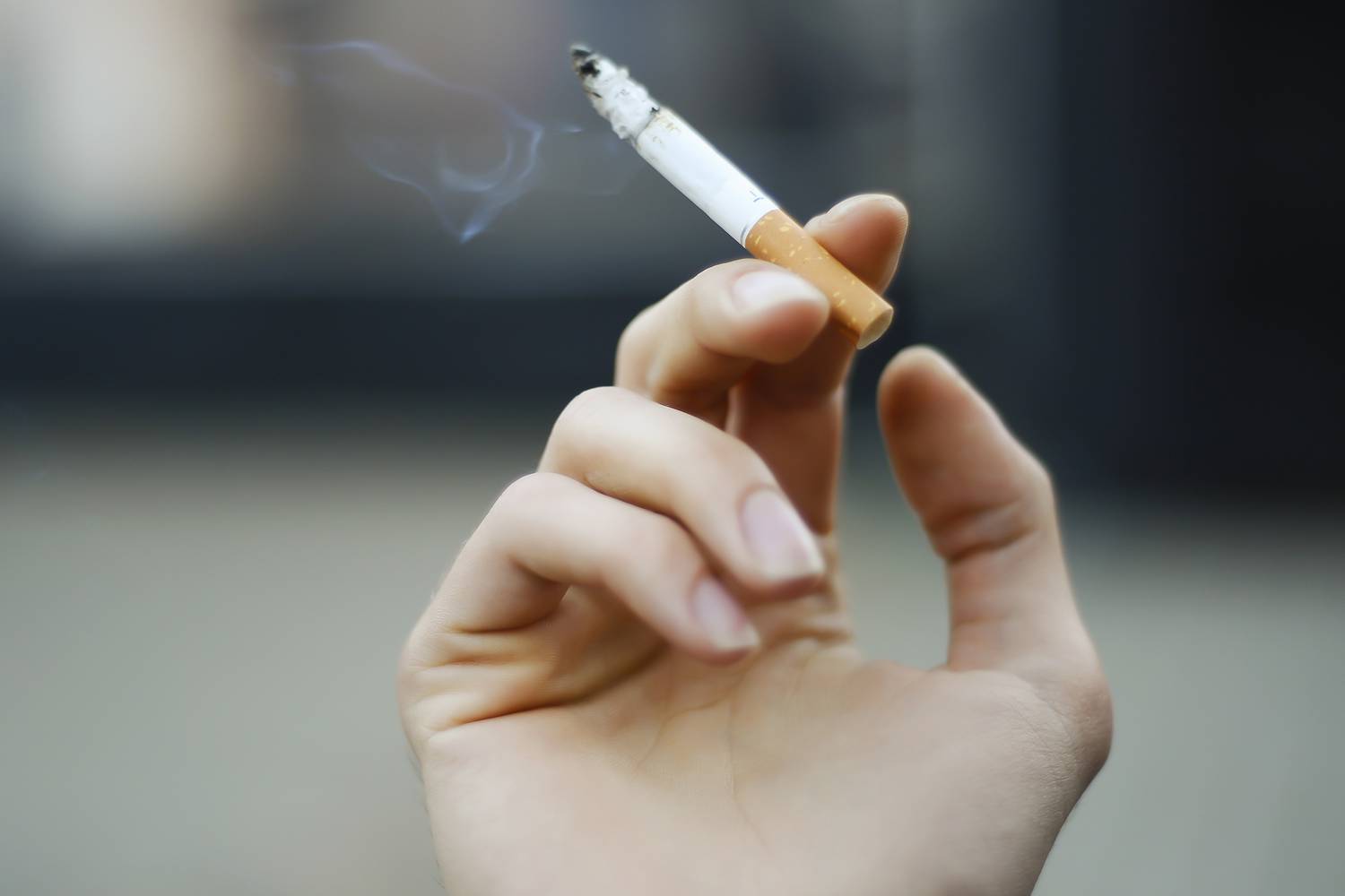 A dohányzó mágnesek nem tartalmaznak füstöt - Leszokás a dohányzásról - Milyen szerek segíthetnek?