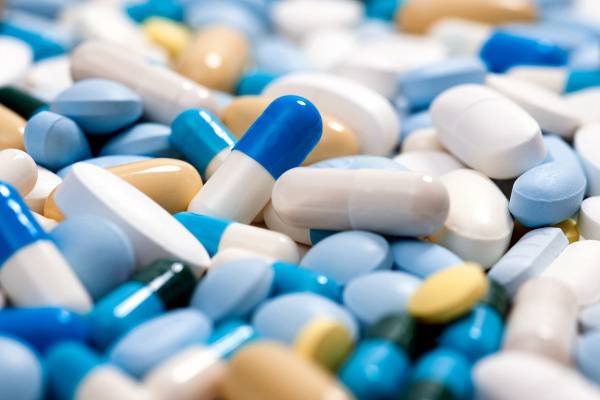 Gyógyszerkölcsönhatások: amit tudni kell a gyógyszerszedésről