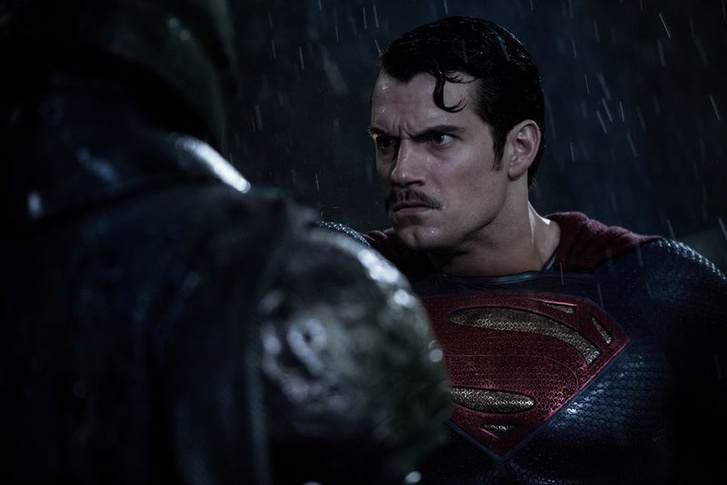 Superman bajsza milliókba kerül a Warnernek