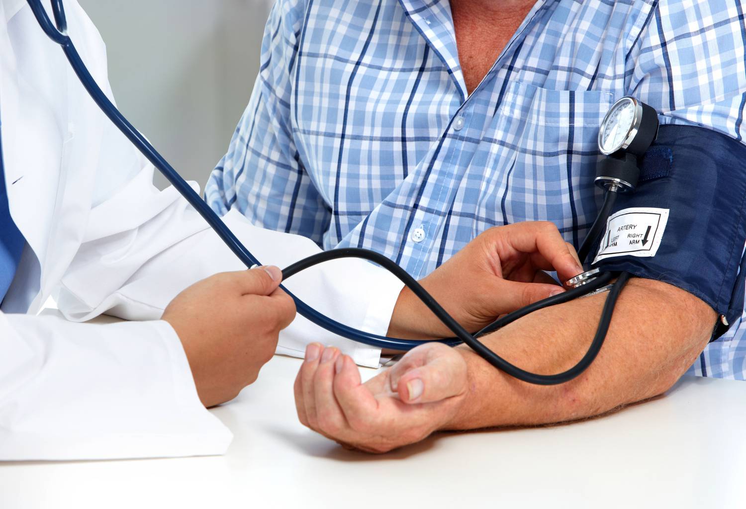 nappali kórházi kezelési normák magas vérnyomás esetén