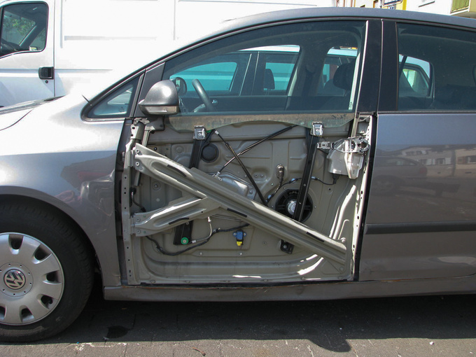 Totalcar Magazine Tech How to spot action on the car?