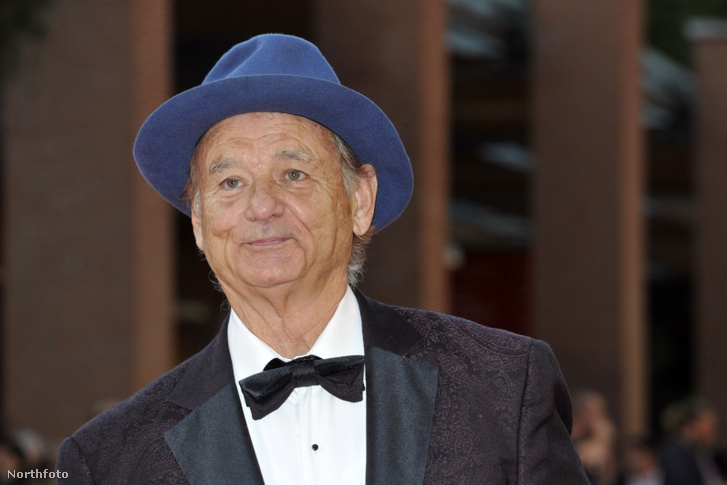 Bill Murray újra szerelmes, 30 évvel fiatalabb énekesnővel jár a 72 éves színész