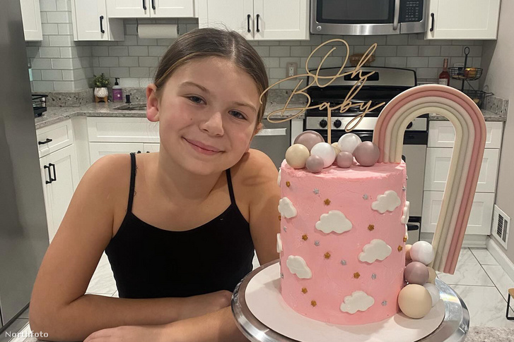 Egy 9 éves kislány saját cukrász vállalkozást vezet, már a borravalóval is egy vagyont keres