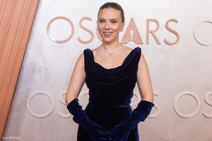 Scarlett Johansson elárulta, miért nem csinál közös fotót a rajongóival