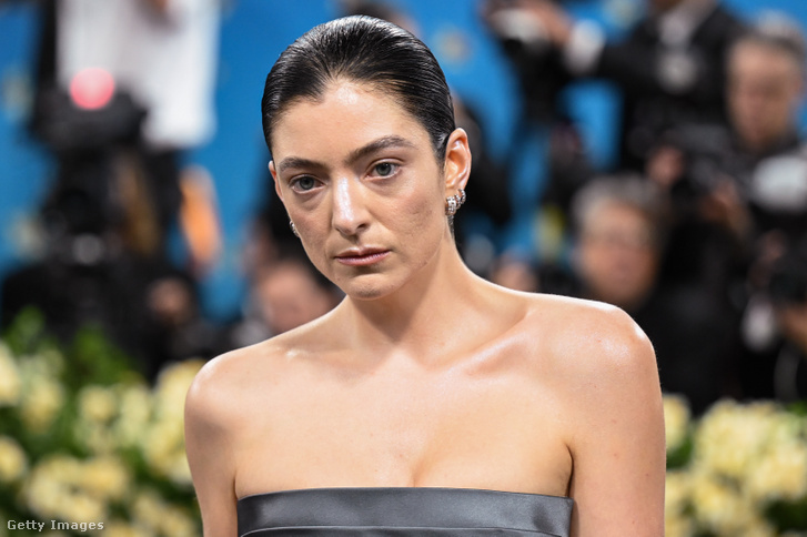 Lorde mindenkit összezavart: „Nő vagyok, kivétel azokon a napokon, amikor férfi”