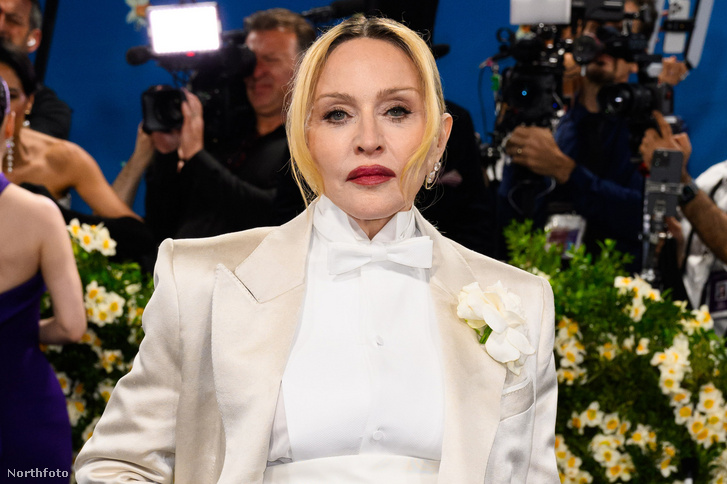Madonna barna frizurára váltott, évtizedek óta nem láthattuk őt így