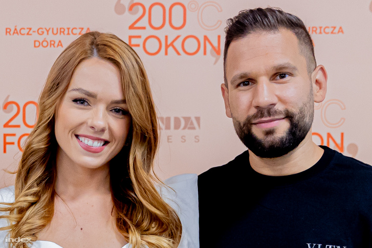 Tarol a Facebookon Rácz Jenőék ultrahangos fotója