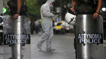 Tűzharc Athén belvárosában: egy terroristát és két turistát meglőttek