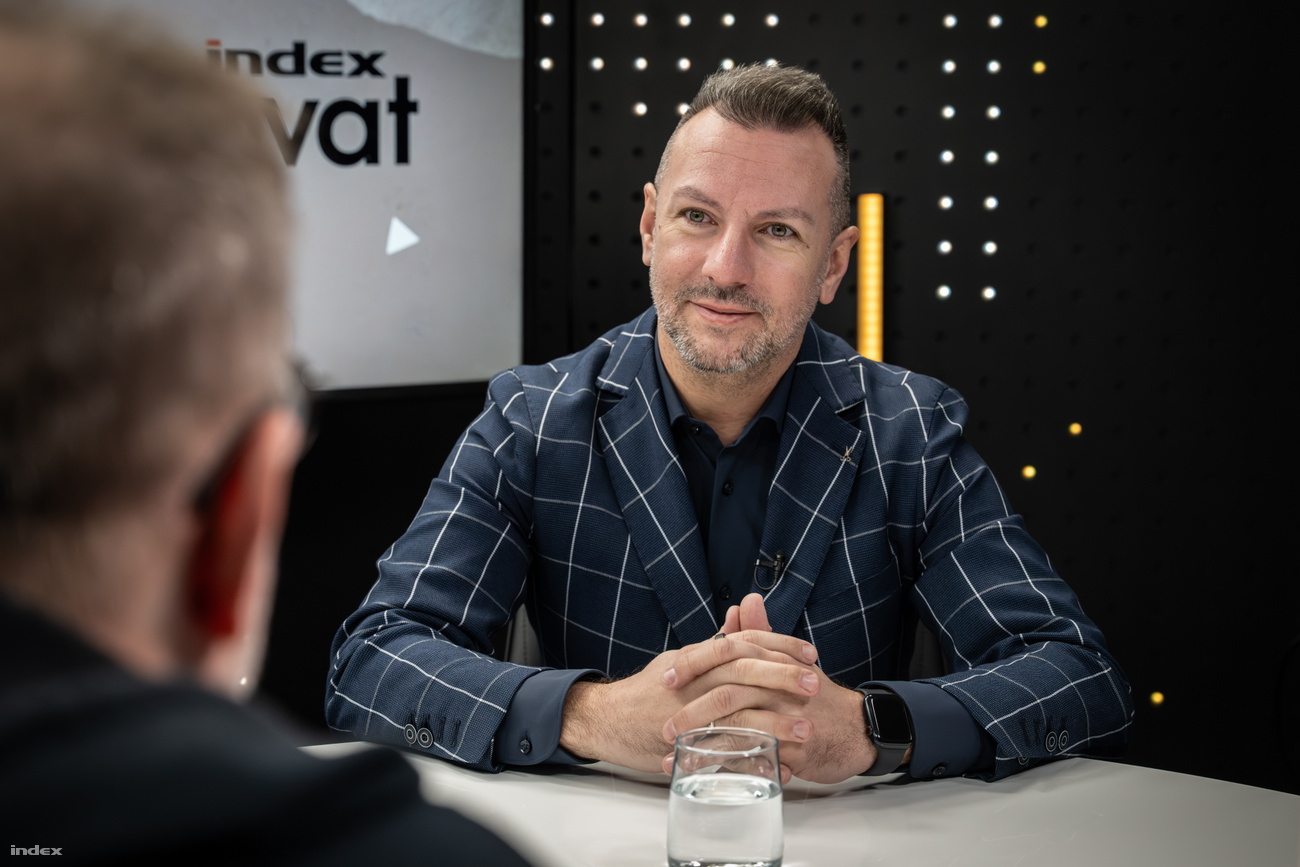 Dollárban is milliárdokban mérhető az iparág vesztesége, lépni kell