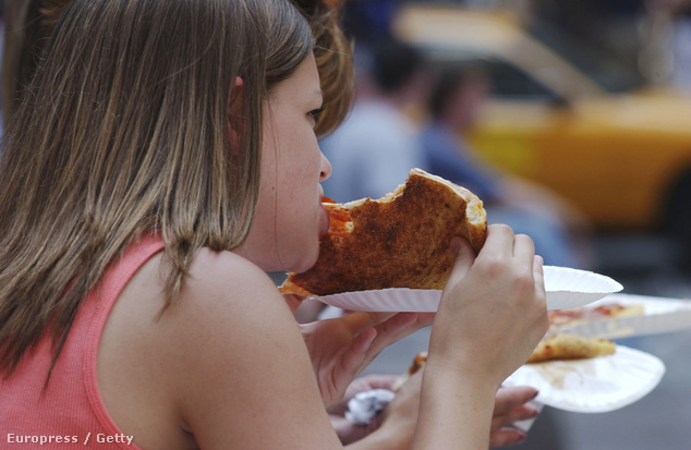 A gyerekek imádják a pizzát