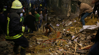 Összedőlt egy épület Kairóban, tíz halott