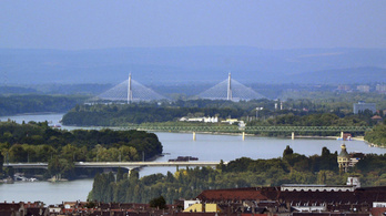 Egy nagyon értelmetlen kérdés: hány híd van Budapesten?
