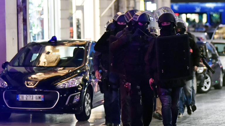 Az al-Kaida a felelős a párizsi terrorért - percről percre az Indexen