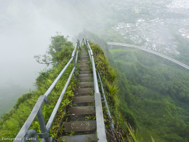 Haiku lépcső, Hawaii