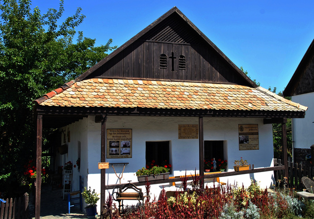 Hollókő