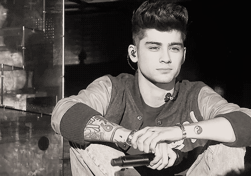 tumblr nls3nvUqqs1qz581wo5 500.gif