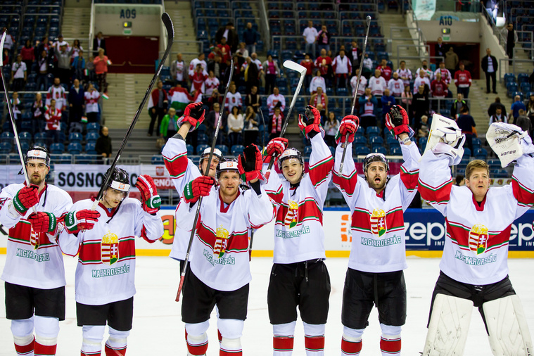 Hungary beats Poland with a last minute goal, earns promotion to the