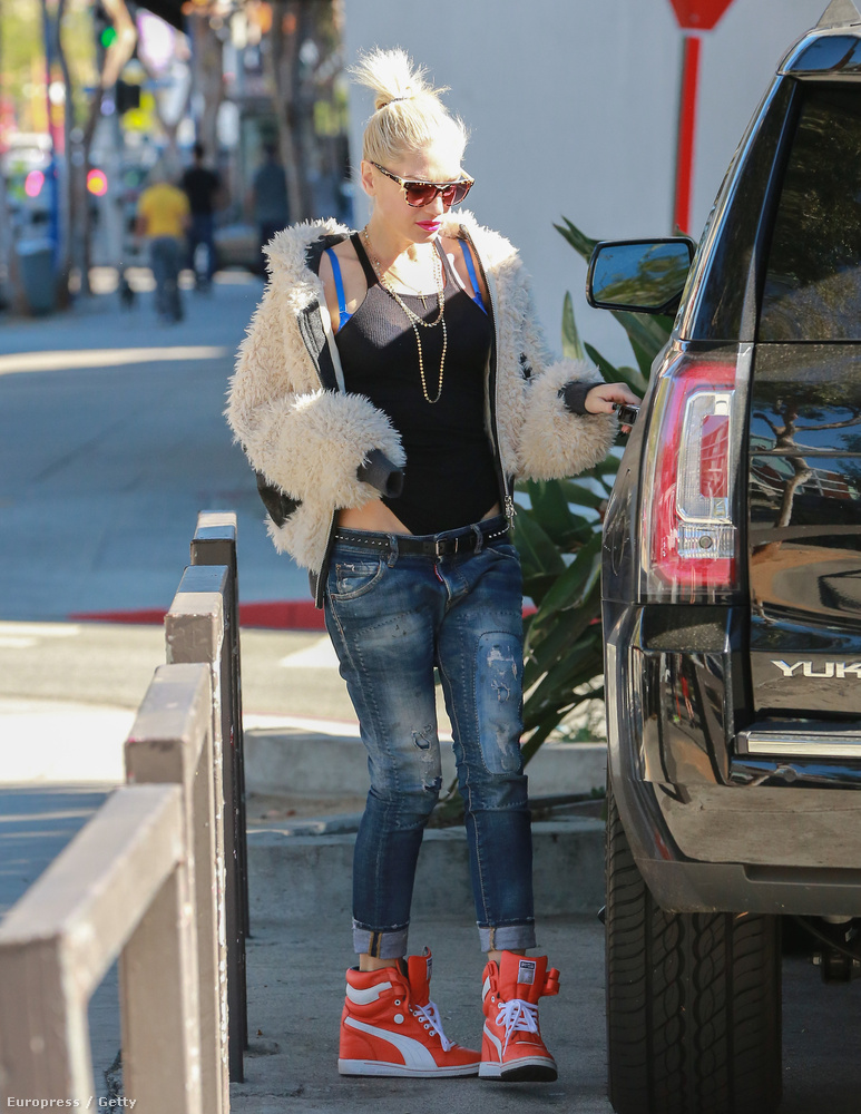 Gwen Stefani 46 éves, három gyerek anyukája, és így néz ki