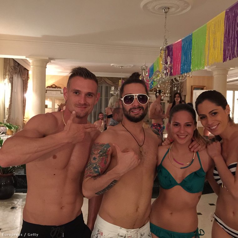 Bikinis, medencés partival köszöntötte az előző nyarat Bécy az Éjjel-nappal Budapestből