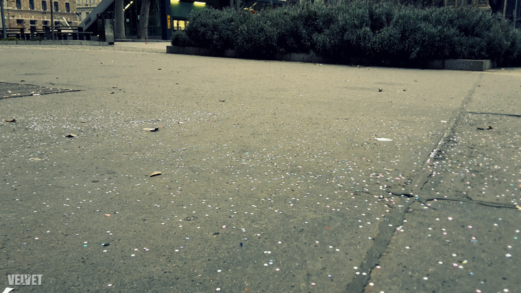 2015-re a Rákóczi tér sarkán már csak egy marék szétszórt konfetti emlékeztet, amelynek szomorúságát a legbájosabb Instagram-filter sem oldhatja fel.