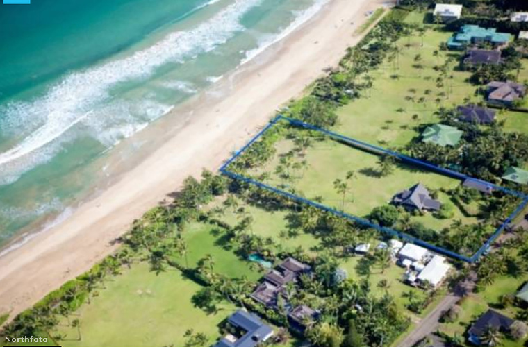 Ez itt Kauai, a Hawaii-szigetek nyolc nagy szigetének egyike, ahol az Oscar-díjas színésznő és anya, Julia Roberts vett magának egy kisebb házikót még 2011-ben
