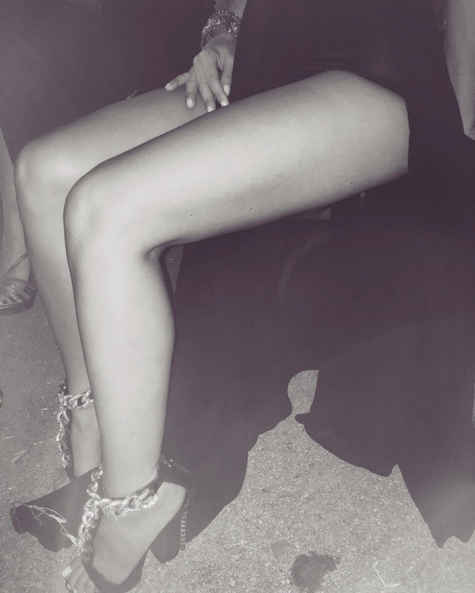 Ez nem Kardashian lába, de ő fotózta