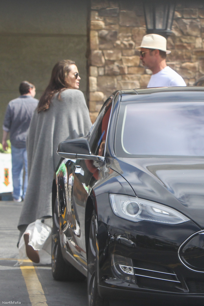 Szóval ilyen egy idilli, családi bevásárlás  a családdal egy nemzeti ünnep előtt a Jolie-Pitt családban.