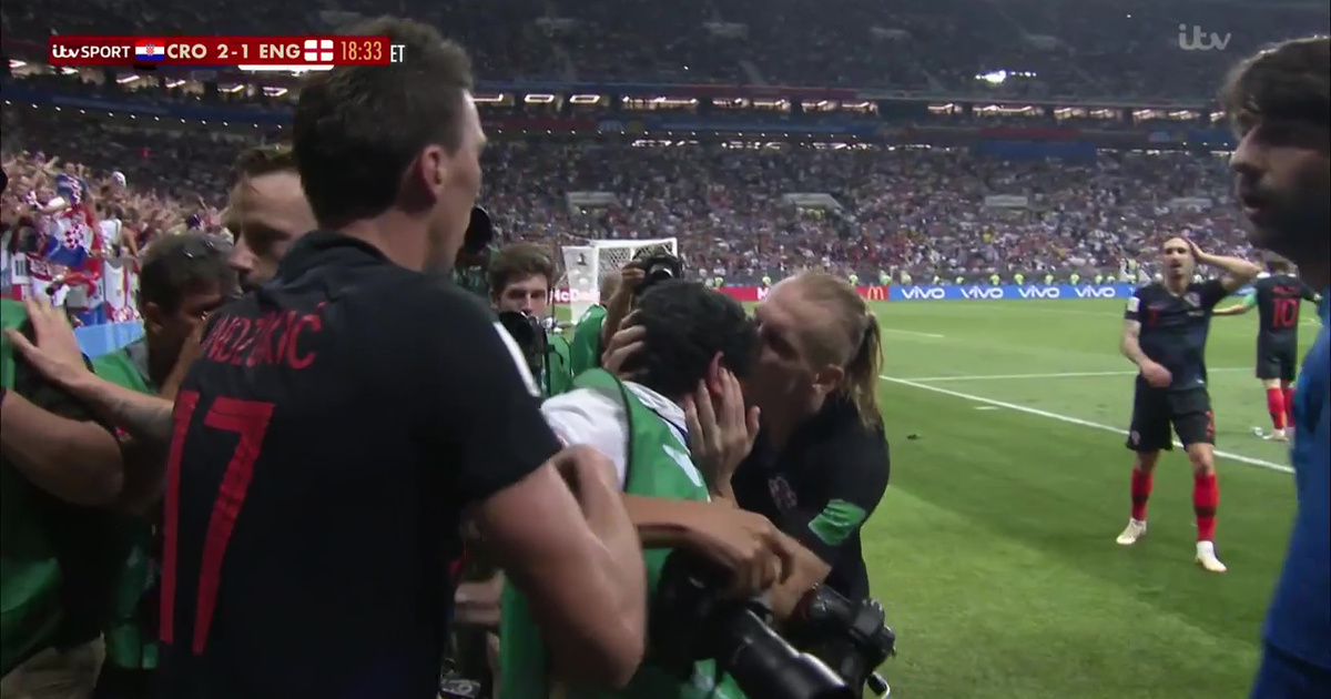 Egy fotós lett a győztes horvát gól legnagyobb sztárja