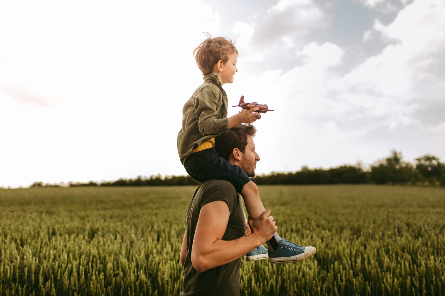 Сила отца. Отцовская сила. Папа сила. Father_Igni. У подростка силы от отца.