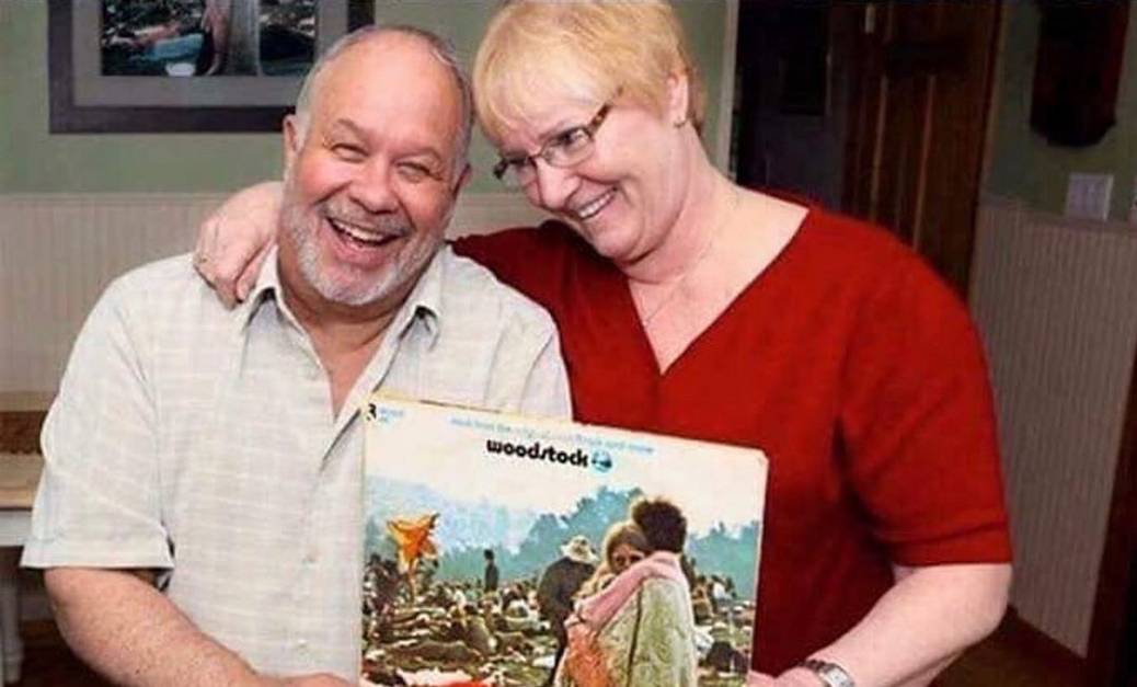 50 év után is együtt van a woodstockos lemezborítón megörökített pár