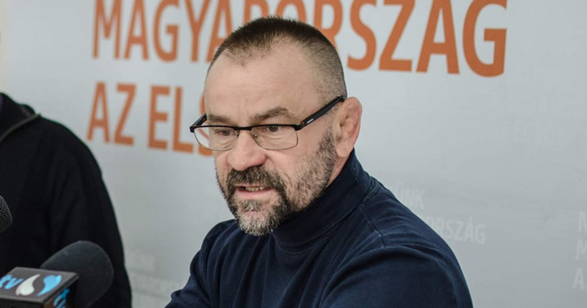 21 éves egy 32 éves nővel
