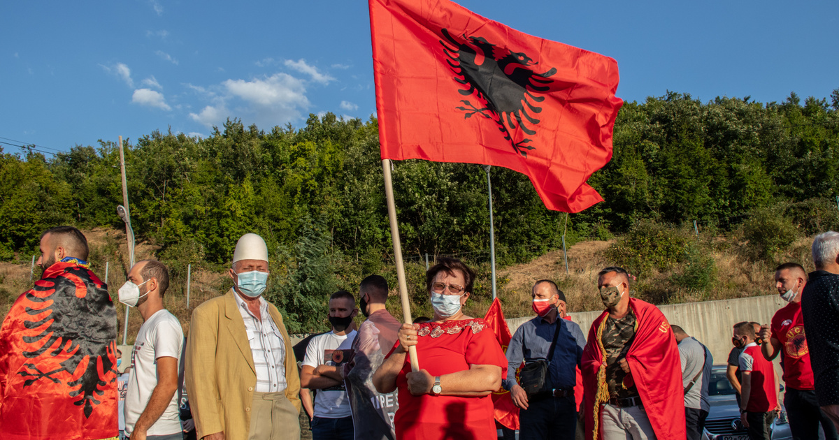 albán nő találkozó franciaországban