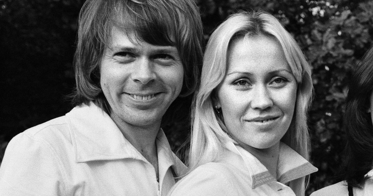 Az ABBA két szőke sztárjának ritkán látott esküvői képei: Agnetha gyönyörű menyasszony volt