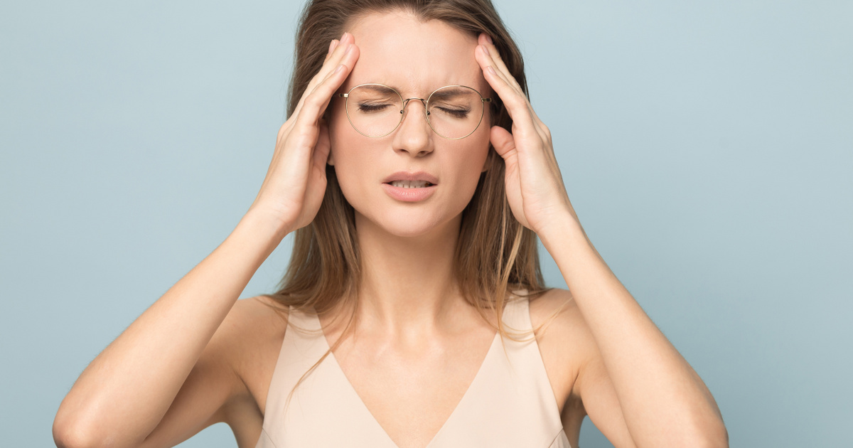 Állandóan fáj a fejed? A hipofízisdaganat tünete is lehet - Egészség | Femina