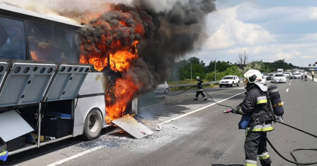 Index – Domestic – Fire, huge traffic jams – several accidents on motorways on Friday