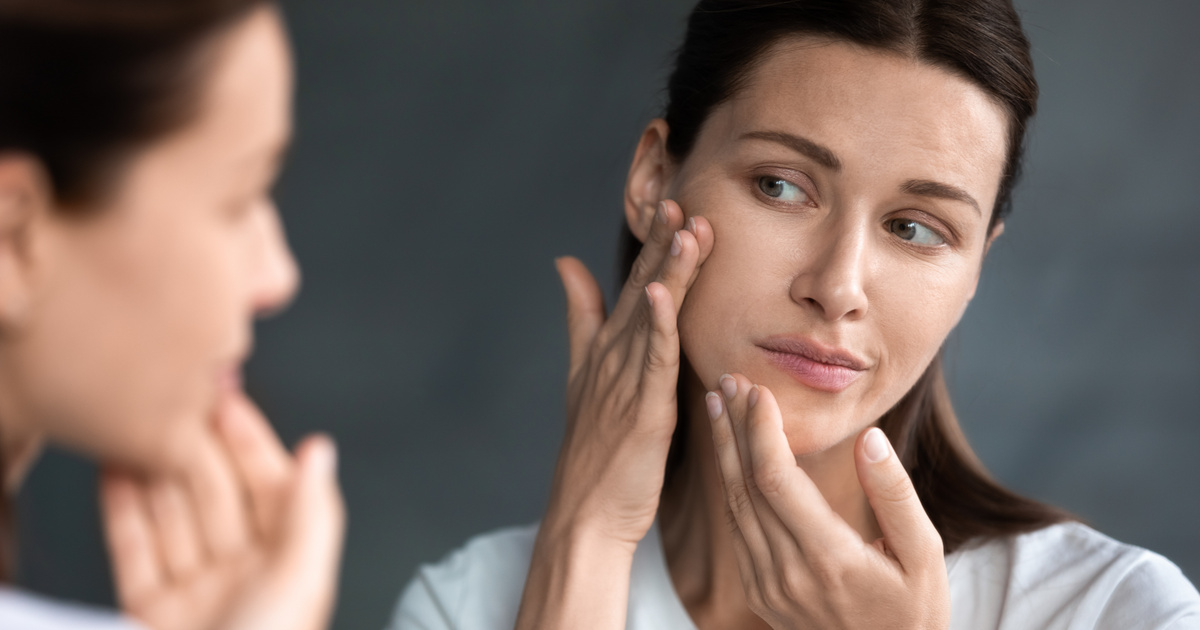 Ráncokat, pigmentfoltokat okoz, és petyhüdtté teszi a bőrt - Így hat a szennyezett levegő az arcra a kozmetikus szerint