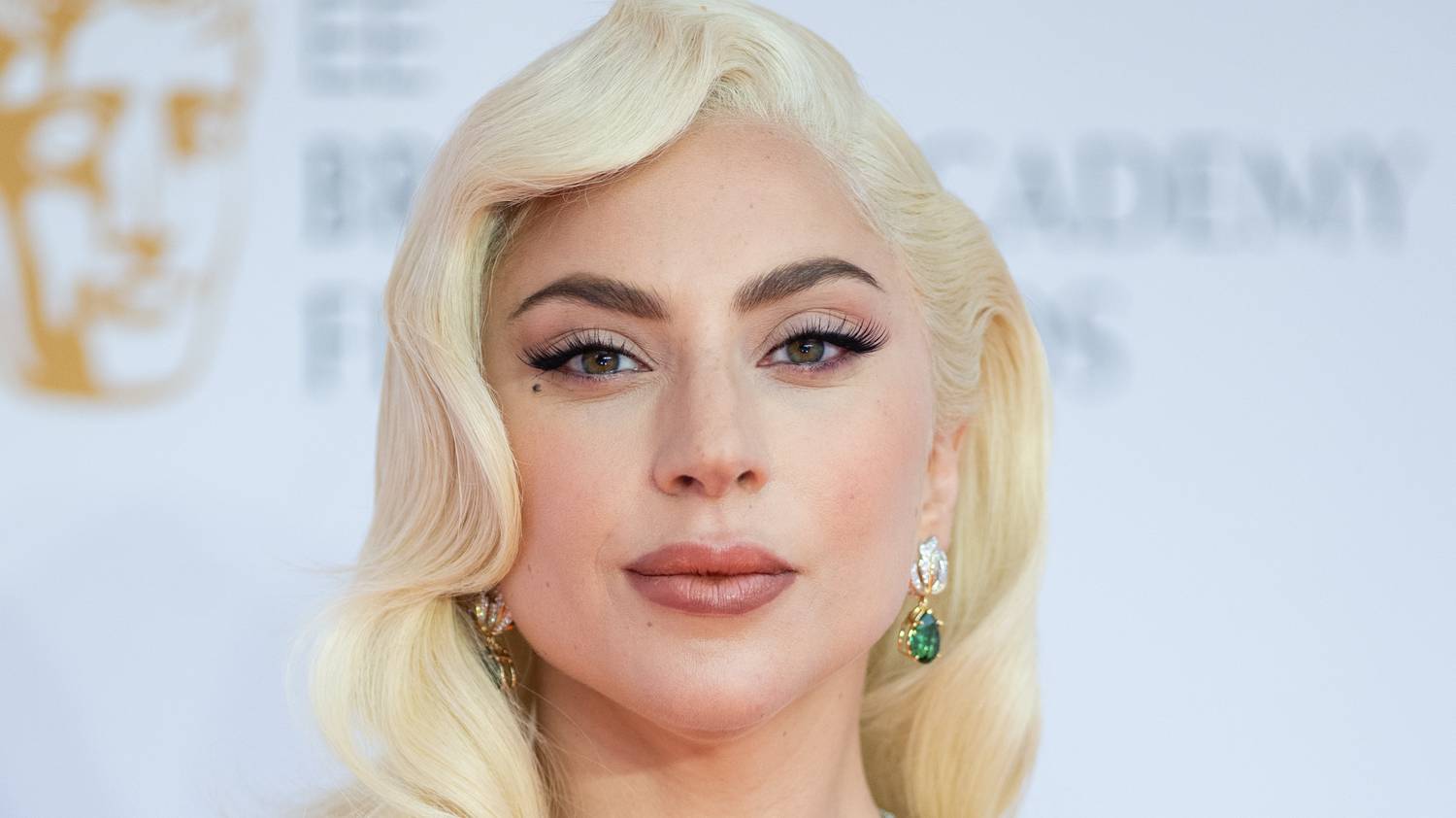 Lady Gaga nem szégyelli természetes arcát, így néz ki smink nélkül