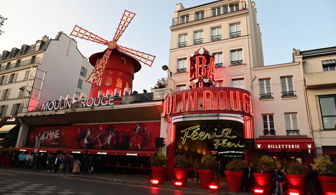 Egy euróért kibérelhető a Moulin Rouge ikonikus szélmalma