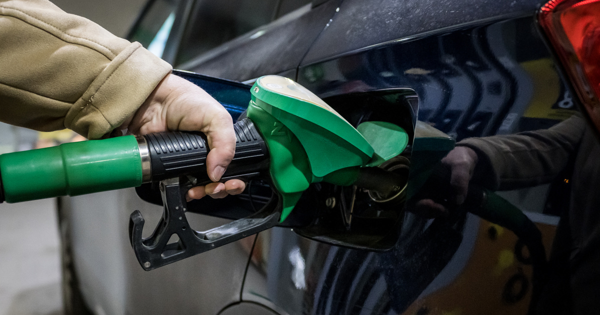 A kormány a vártnál hamarabb kivezetheti a benzinárstopot