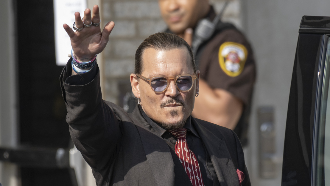 Johnny Depp eltekintene a 10 millió dolláros kártérítéstől, inkább nyugalomra vágyik