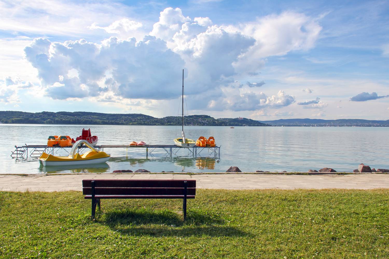 Ennyibe kerülhet egy hét a Balatonon