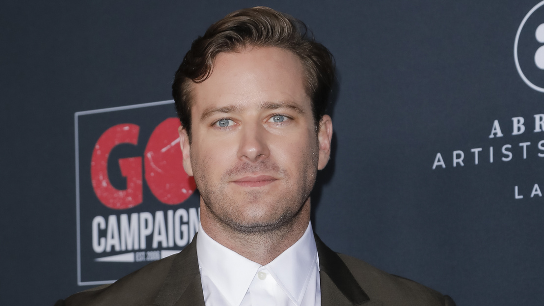 Armie Hammer teljesen lecsúszott, most üdülési jogokat próbál eladni