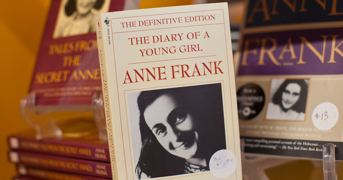Anna Frank naplóját és a Bibliát is eltávolították egy texasi iskolakerület könyvtárairól