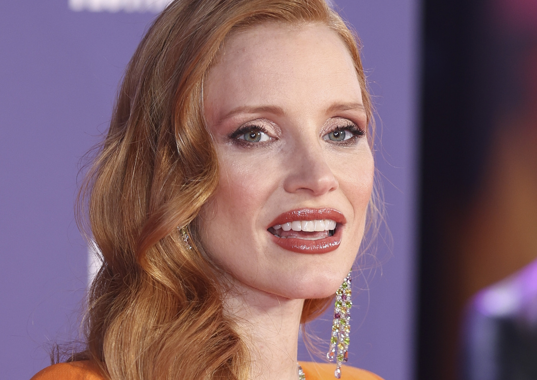 Jessica Chastain úgy döntött, nem vesz melltartót a premierre