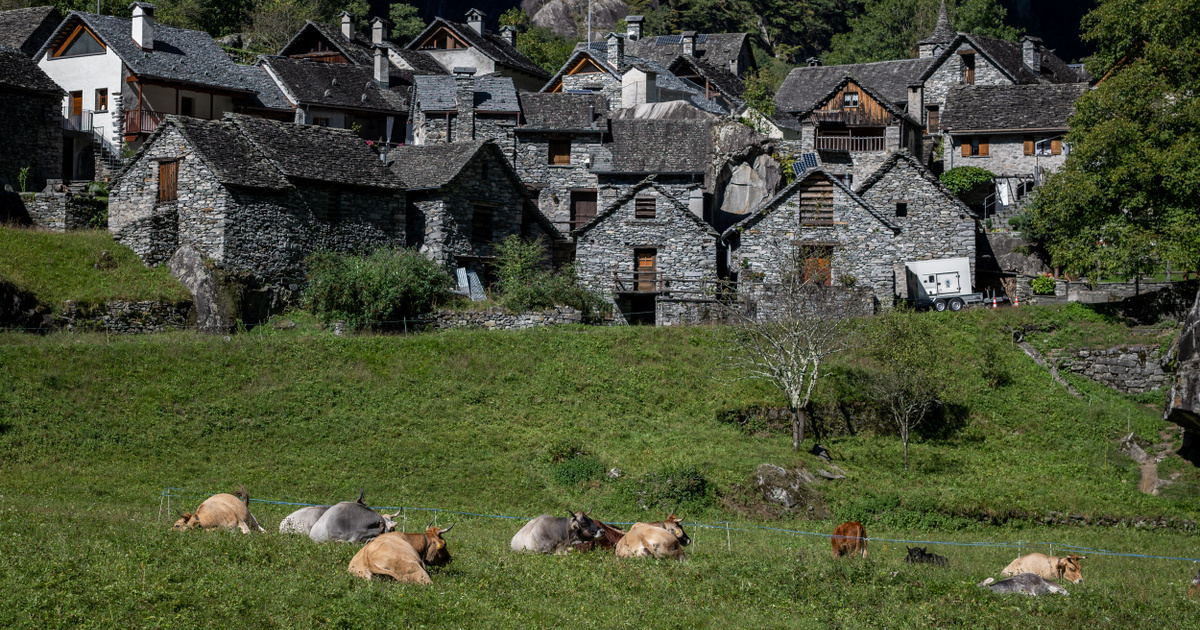 Az energiafüggetlen, mesébe illő, de elnéptelenedő svájci völgy