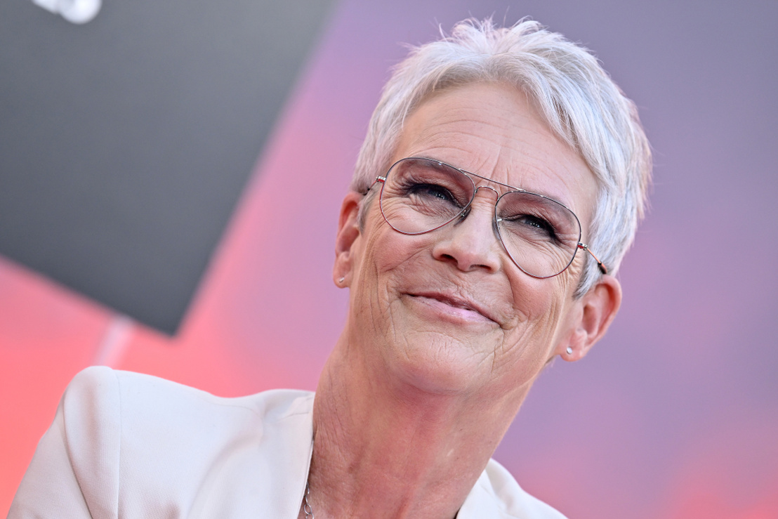 A 63 éves Jamie Lee Curtis ledobta az összes ruháját