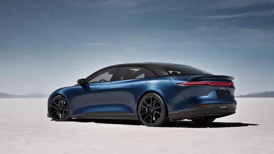 Nagy a baj, komoly leépítést léptek meg a Tesla egyik kihívója