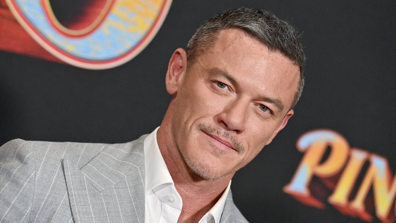 Ezt a férfit szereti Luke Evans